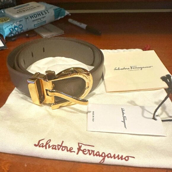 Salvatore Ferragamo Beige Textured Leather Belt with Gold Buckle 95 cm - Picture 1 of 10